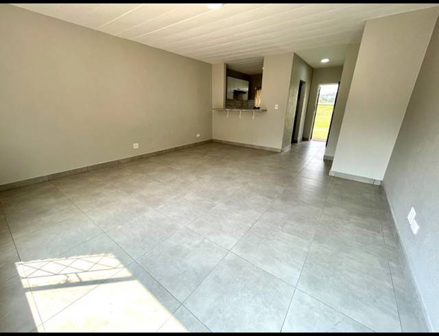 2 BEDROOM APARTMENT FOR SALE IN KRUGERSDORP NORTH